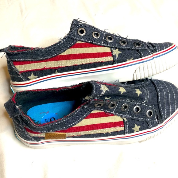 Blowfish red and blue denim Stars and Stripes slip on sneakers shoes - Picture 1 of 8